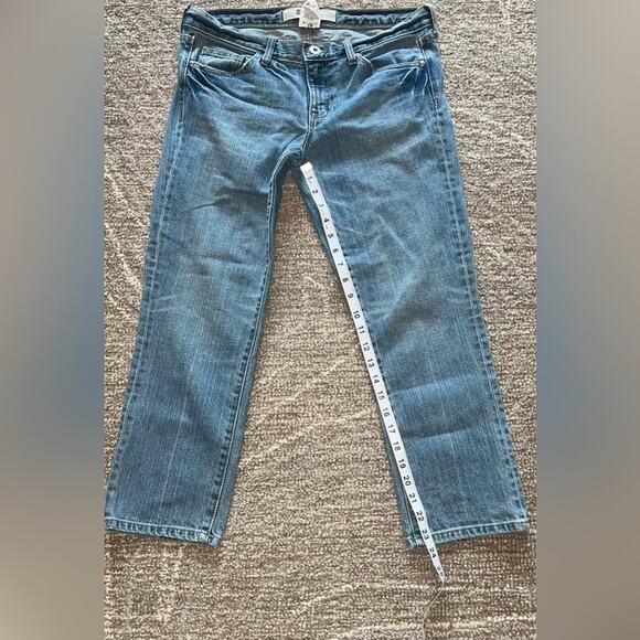 GAP Original Low Rise Cropped Jeans Womens Size 6 R Medium Wash Denim Minimalist - Picture 4 of 9
